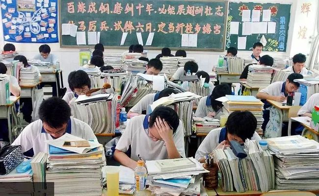 东亚教育浪费时间 所有人深受其苦4.jpg
