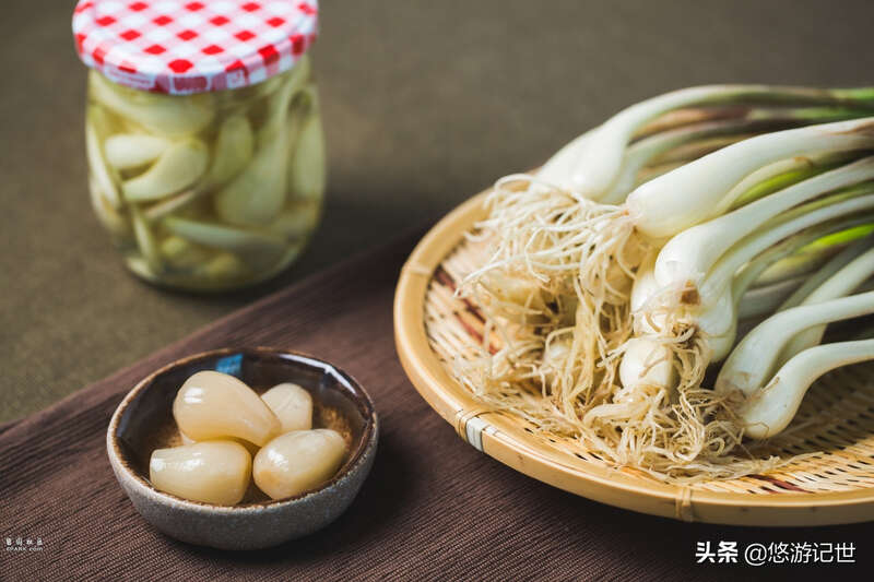 腌荞头和豆芽菜